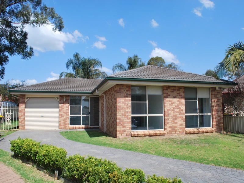 8 Brayton Close, Prestons Macquarie Real Estate