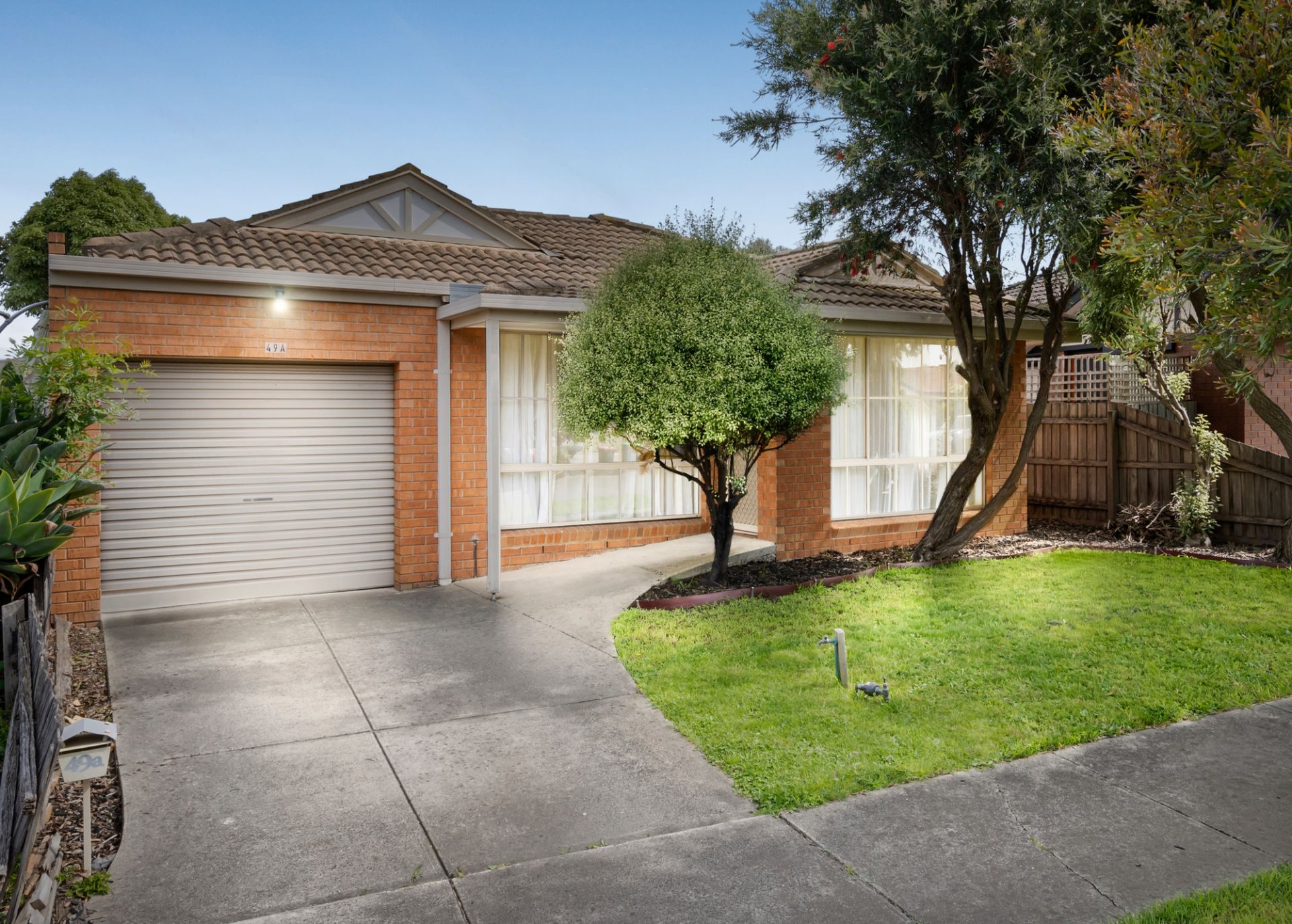 Real Estate For Sale 49A Carbon Crescent Mill Park , VIC
