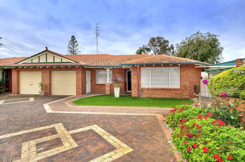 Real Estate For Sale 2/243 Old Coast Road Australind , WA