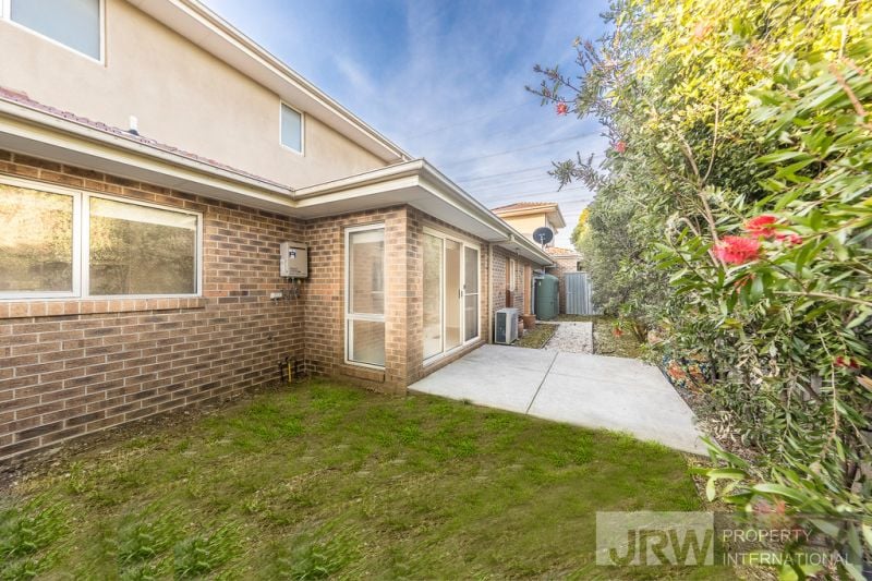 2/6 Forest Court, GLEN WAVERLEY JRW Property International