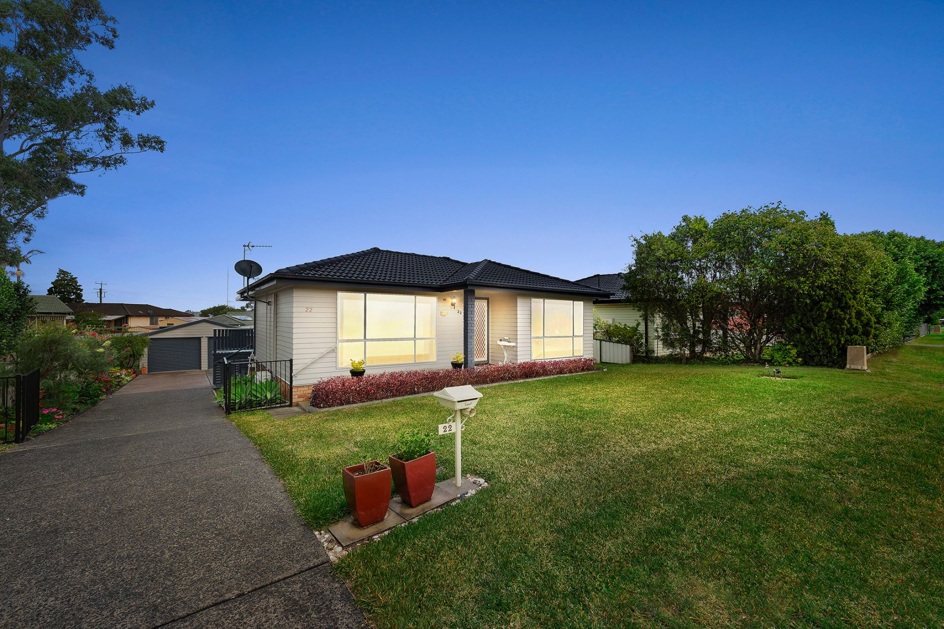 Real Estate For Sale 22 Campana Avenue Edgeworth , NSW