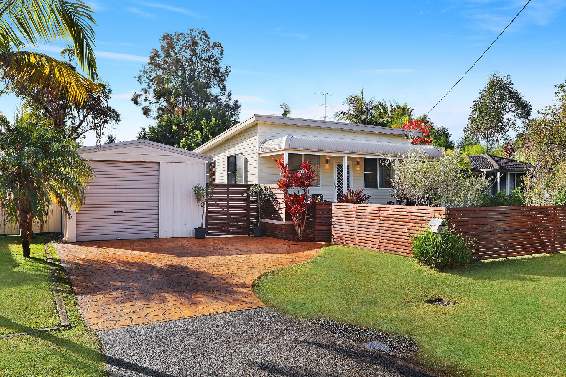 Real Estate For Sale 95 Kerry Crescent Berkeley Vale , NSW