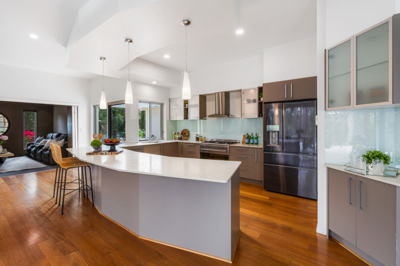 Real Estate For Sale 9 Eucumbene Place Maudsland , QLD