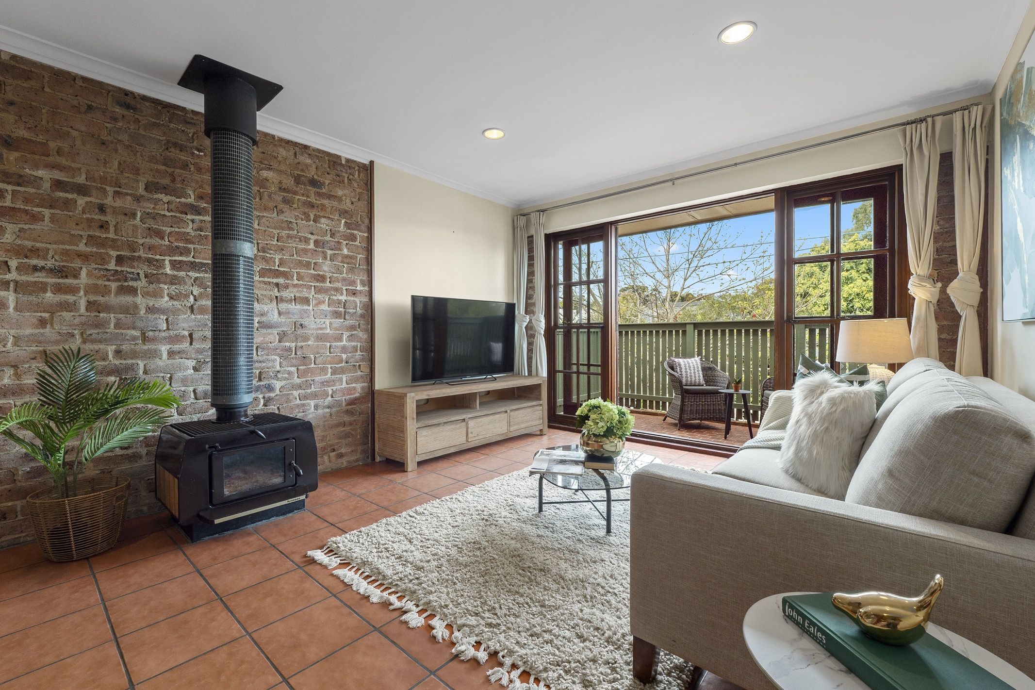 Olsen Romano Estate Agents Real Estate For Sale 120 Victoria Street