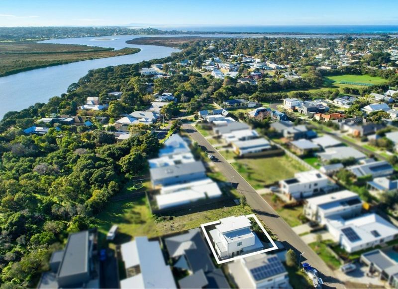 Real Estate For Lease 32 Eddystone Court Barwon Heads , VIC