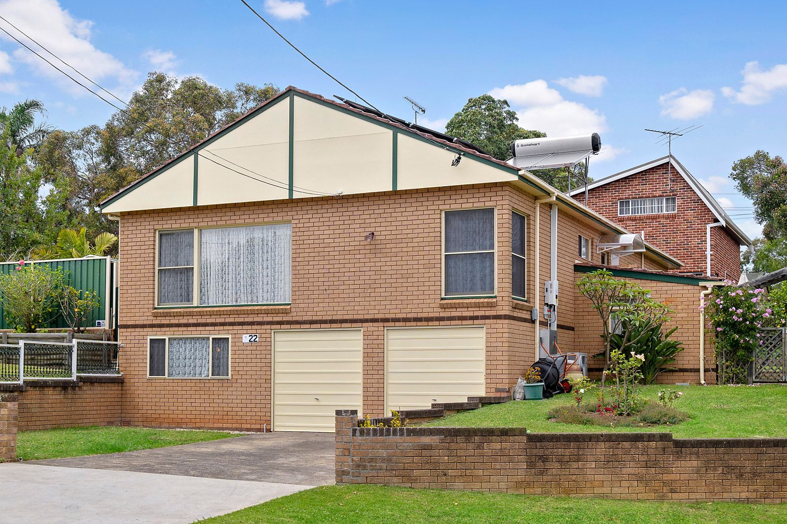 Real Estate For Sale 22 Laurina Avenue Yarrawarrah , NSW