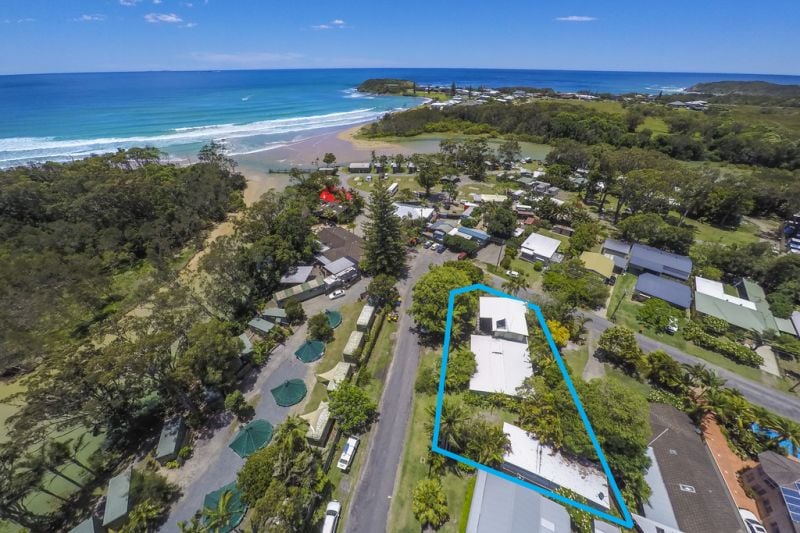 Real Estate For Sale 41 Arrawarra Beach Road Arrawarra , NSW