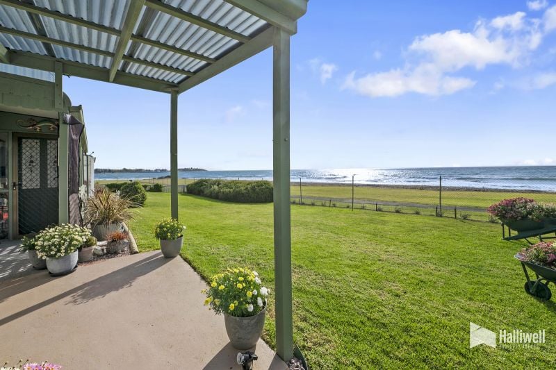 21/212 North Caroline Street, East Devonport Halliwell Property Agents
