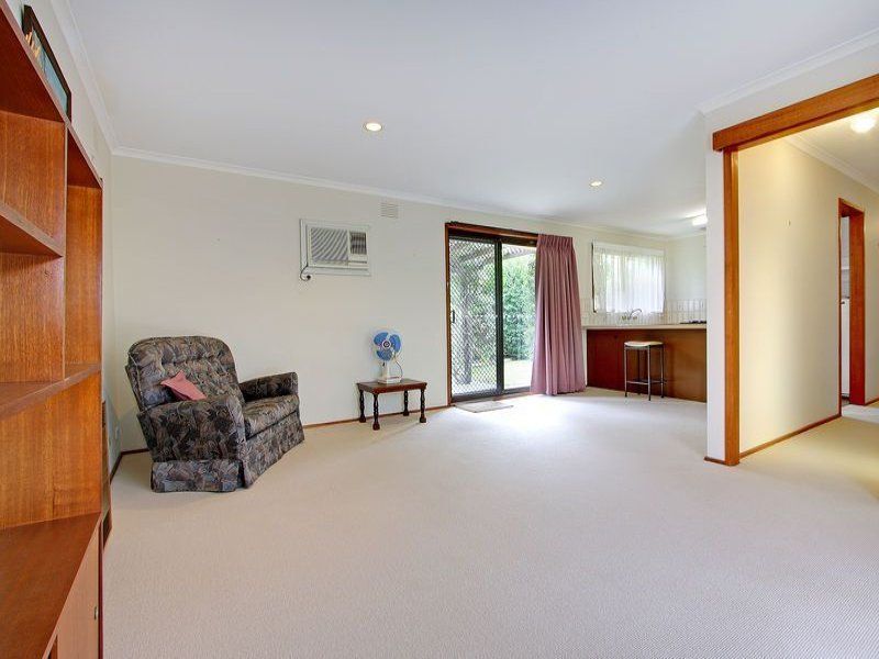 Real Estate For Sale 2/5 Carnoustie Grove Mornington , VIC