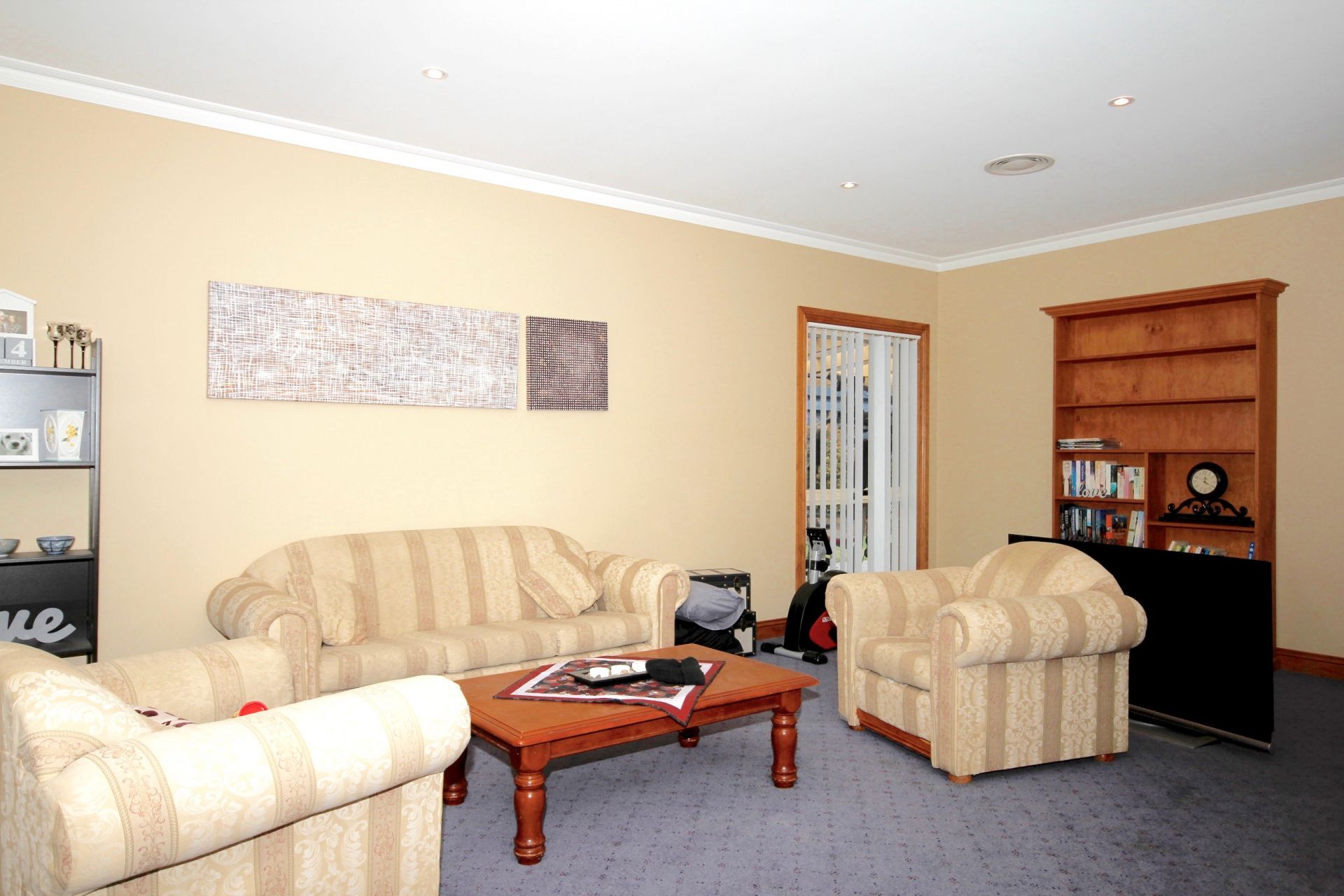 44 Valley View Parade, Korumburra Karen McCormick Real Estate