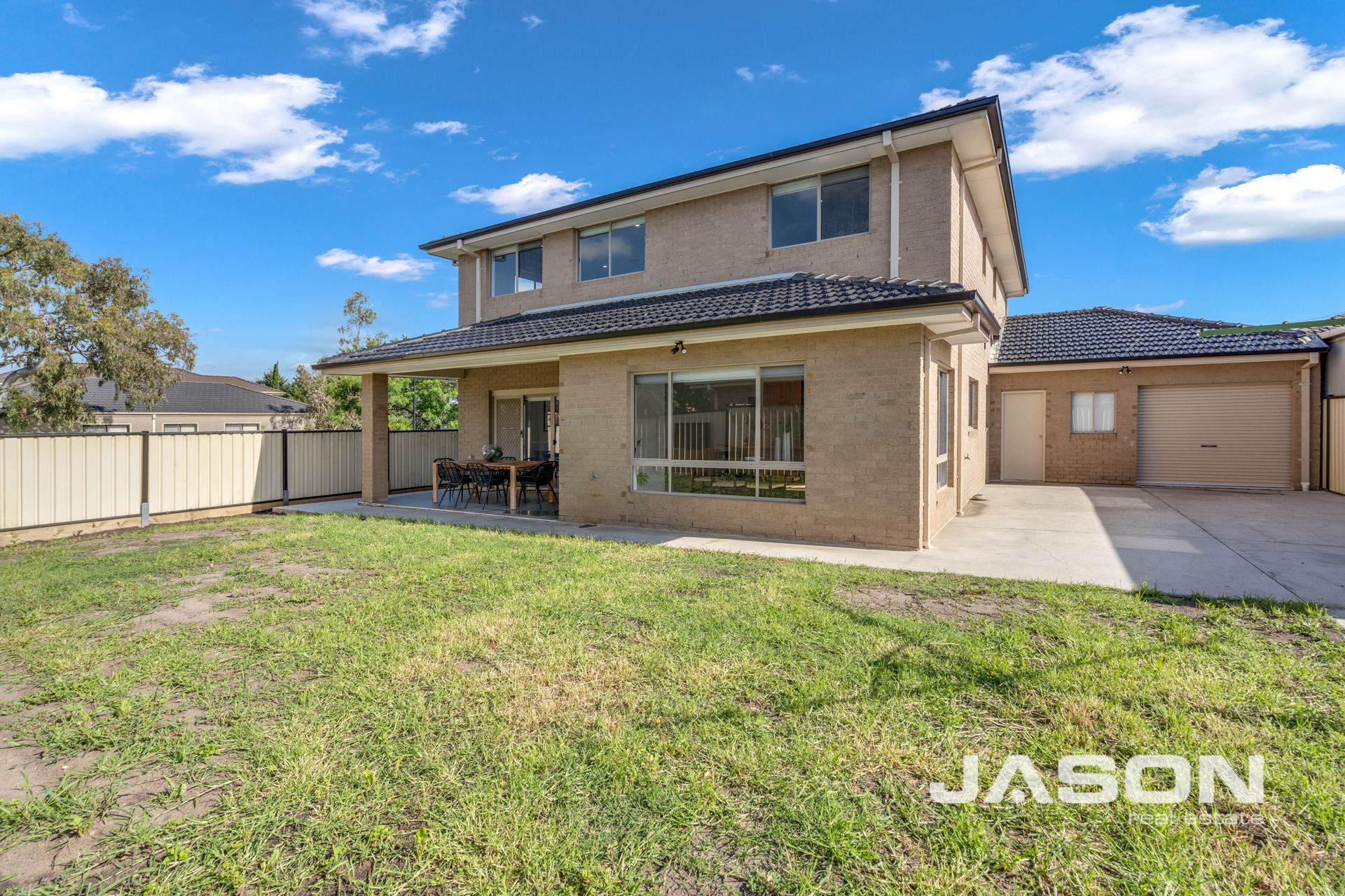18 Hayfield Road, Roxburgh Park Jason Real Estate