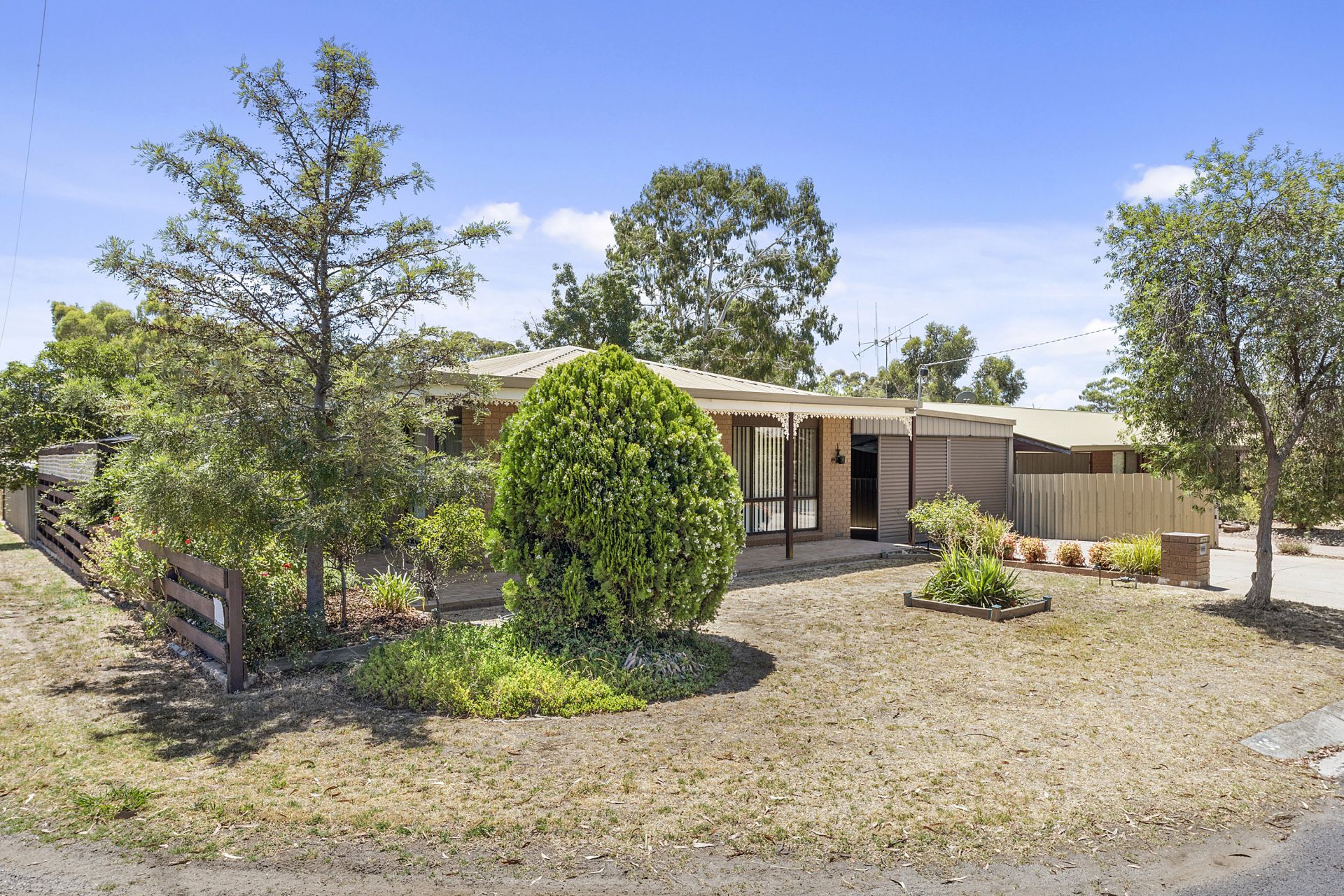 136 Lockwood Road, Kangaroo Flat DCK Real Estate