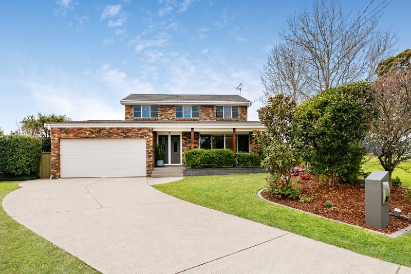 Real Estate For Sale 1 Salix Place Engadine , NSW