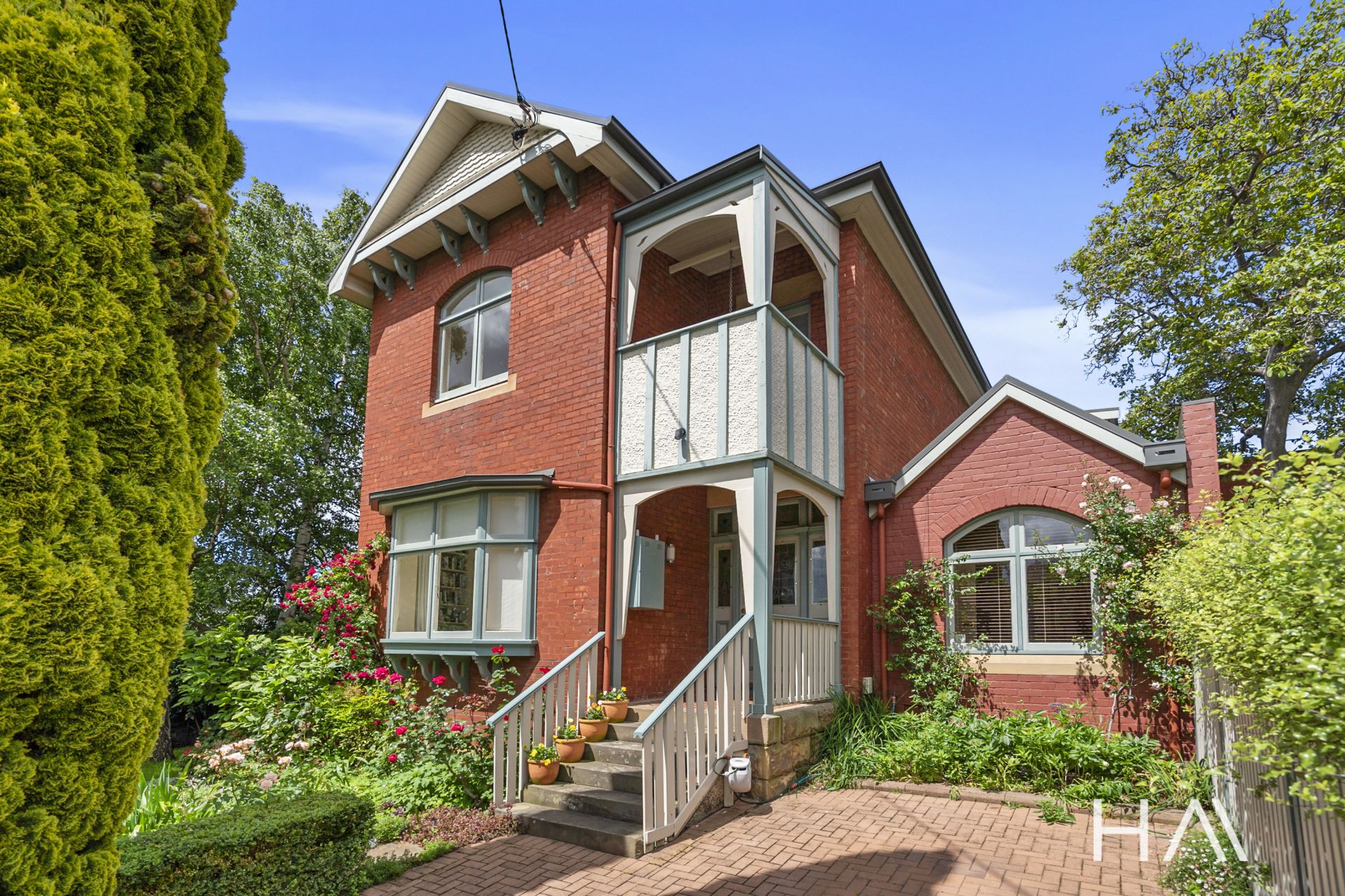 12 Newcastle Street, Battery Point Harrison Agents