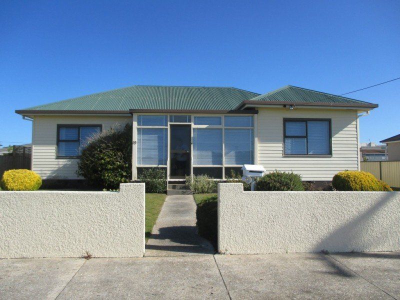 19 North Street, DEVONPORT Halliwell Property Agents