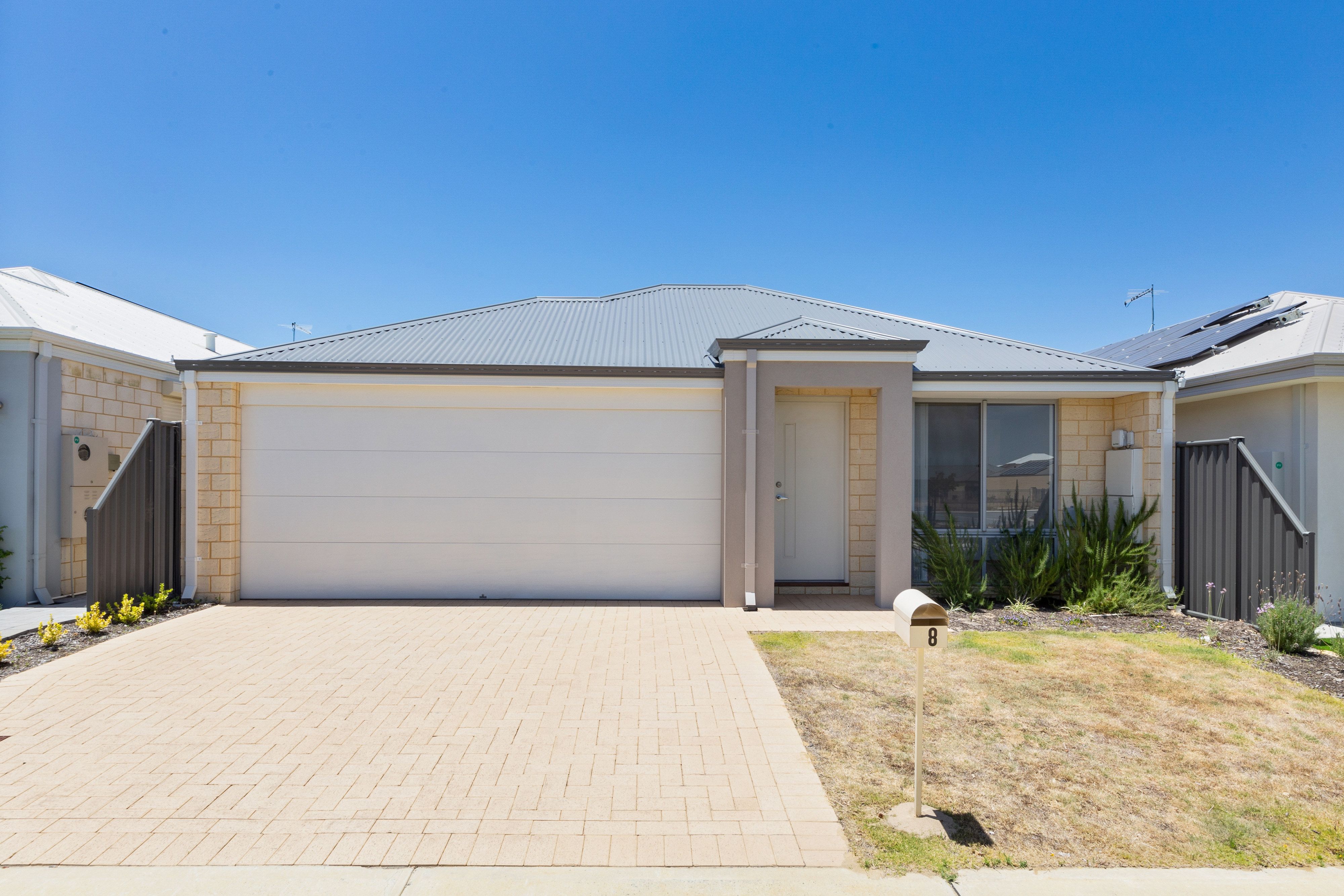 Real Estate For Sale 8 Abercrombie Entrance Harrisdale , WA