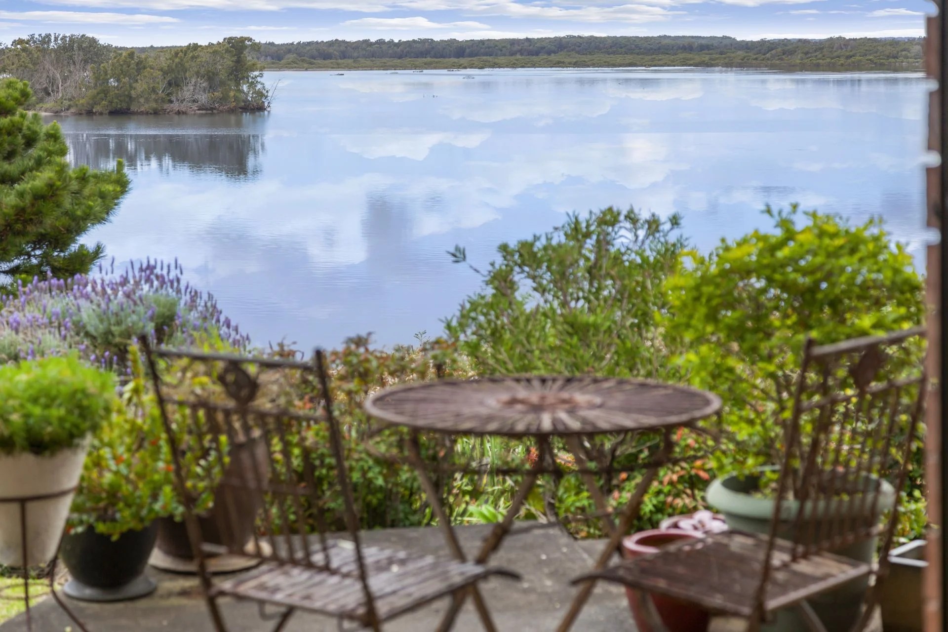 84 River Road, Shoalhaven Heads First National Coast & Country Real