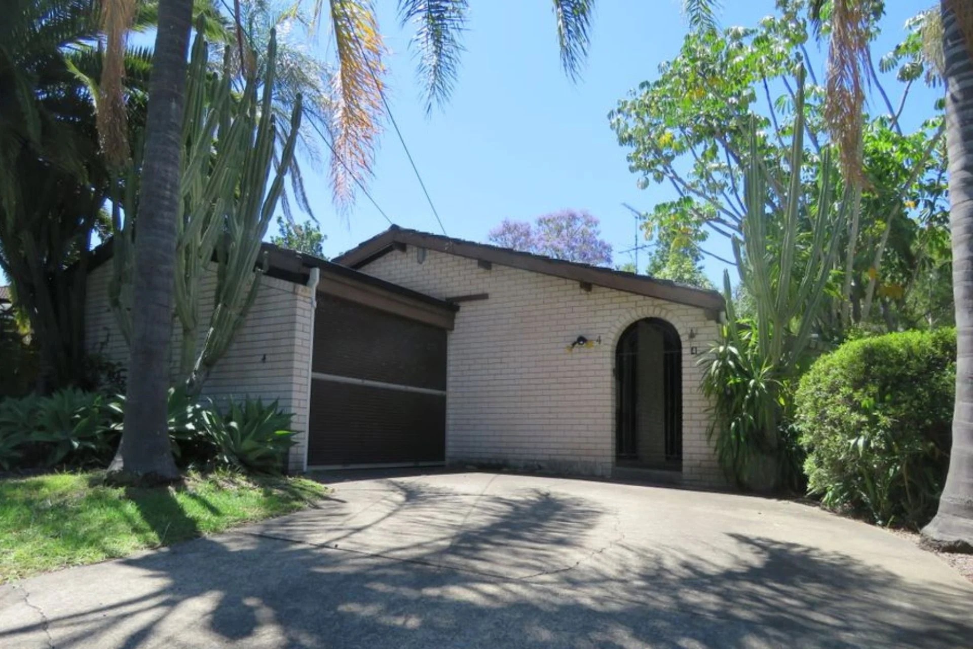 Real Estate For Lease 4 Twain Street Winston Hills , NSW