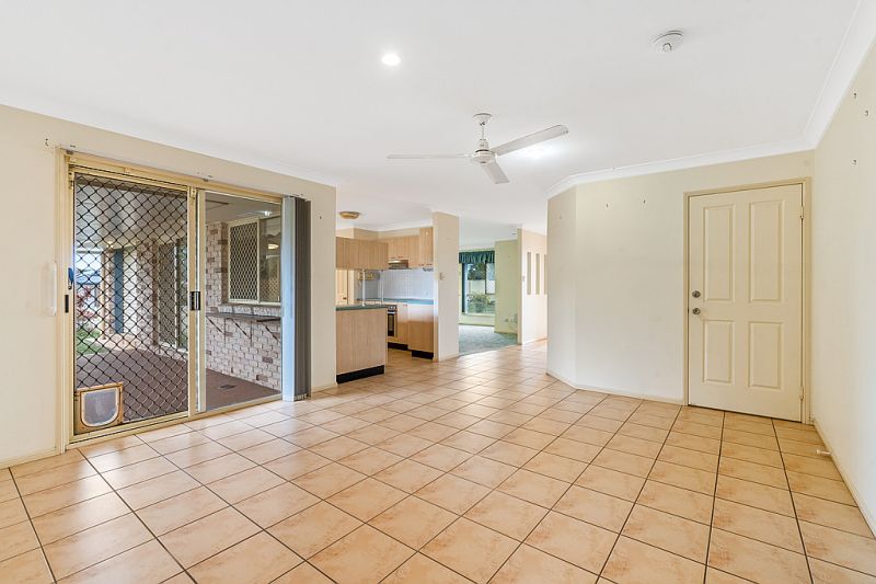 Real Estate For Sale 21 Mountain Blue Drive Kallangur , QLD
