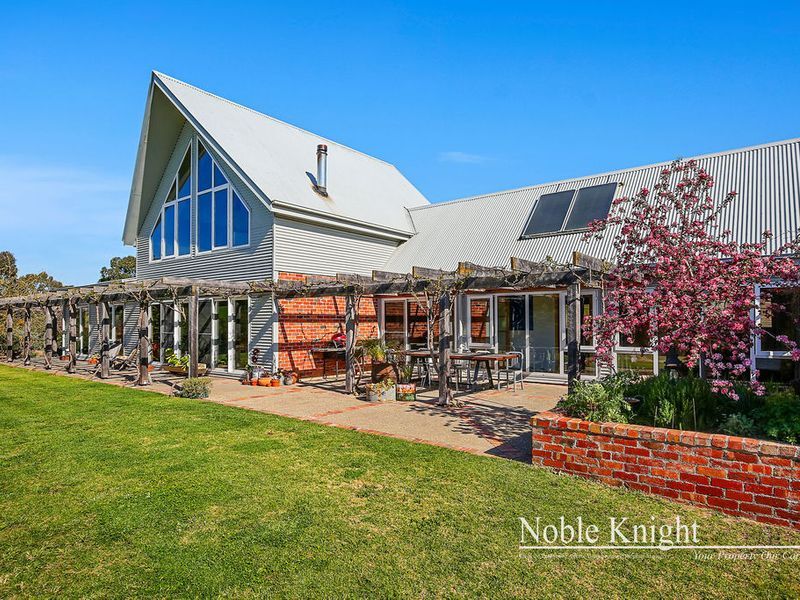 146 Carey Road, Yea Noble Knight