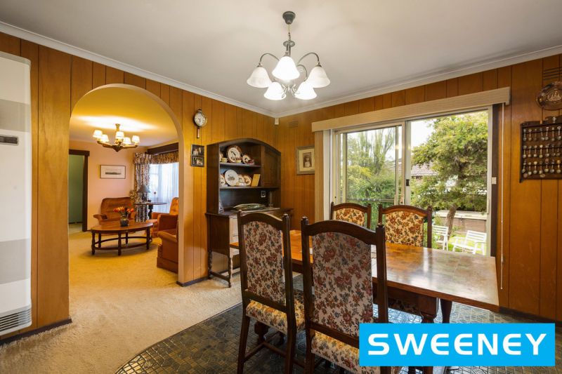 12 McIntyre Drive, ALTONA Sweeney Estate Agents