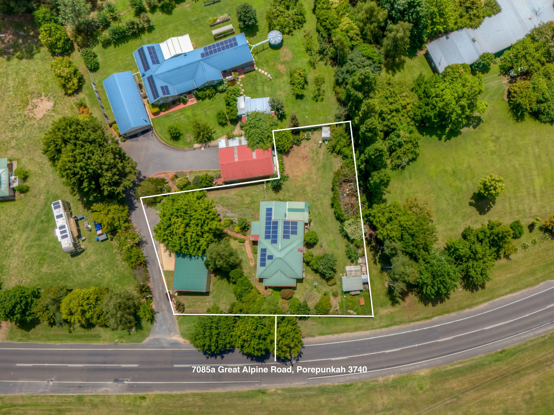 7085A Great Alpine Road, Porepunkah Dickens Real Estate