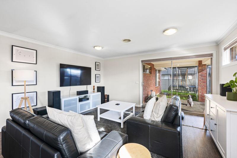 67 Warburton Drive, Lucas Ballarat Real Estate Pty Ltd