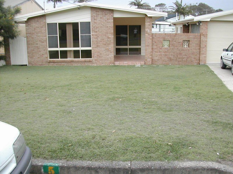 Real Estate For Lease 5 Beach Parade Mylestom , NSW