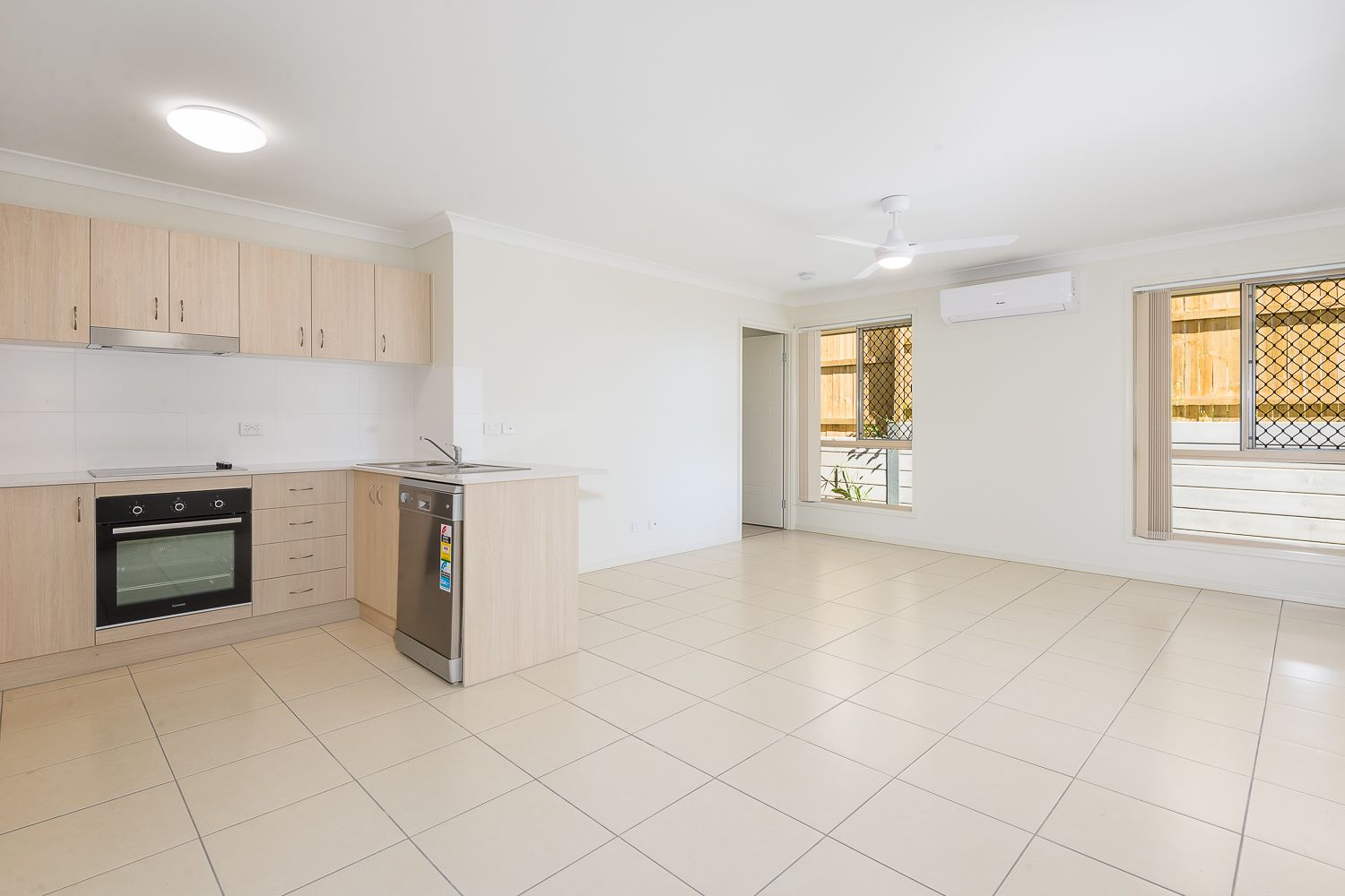 Real Estate For Lease 2/355 Waller Road Park Ridge , QLD
