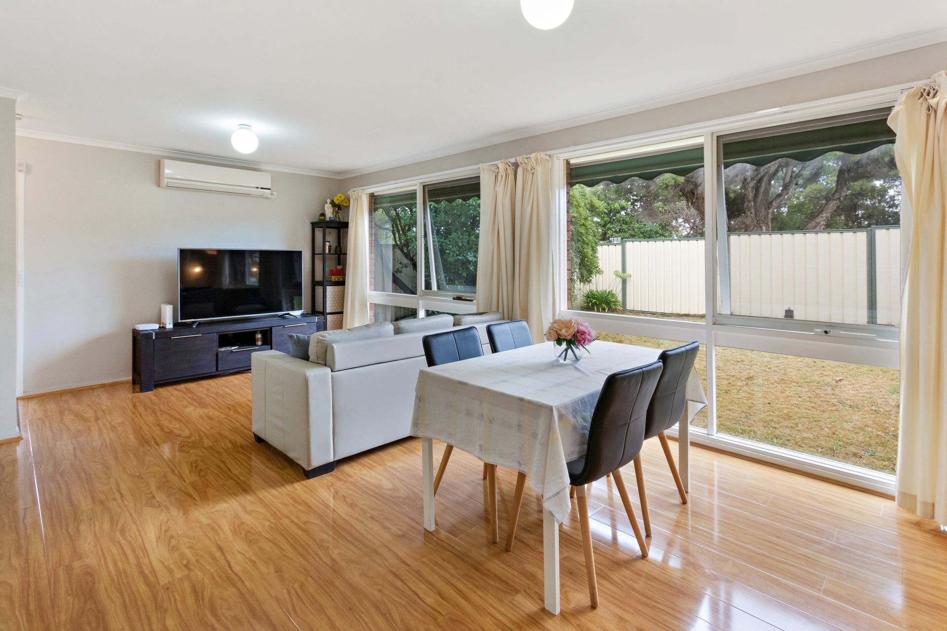 Real Estate For Sale 1/54 Winston Road Viewbank , VIC