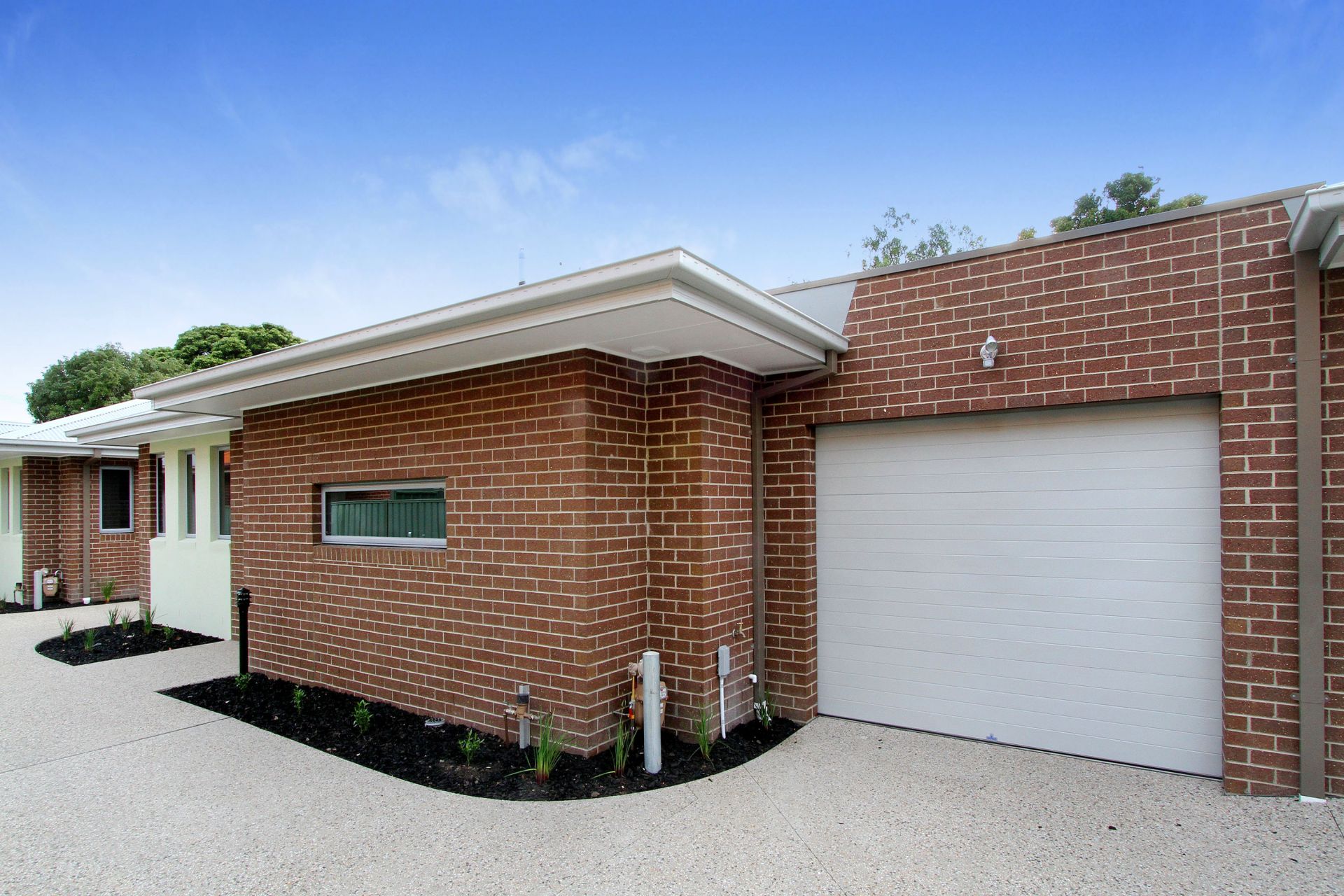 Real Estate For Lease 4/11 Storey Road Reservoir , VIC