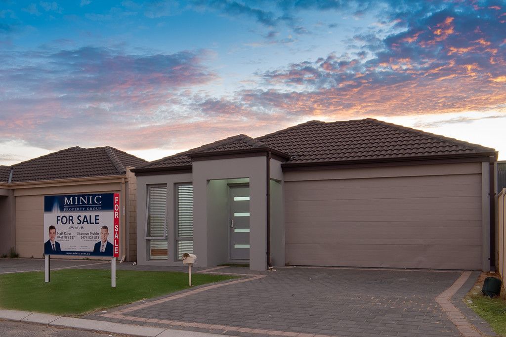 Real Estate For Sale 43 Derisleigh Street Cannington , WA