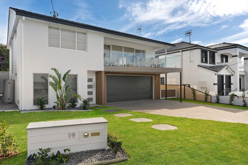 Real Estate For Sale 19 Currawong Street Blue Bay , NSW