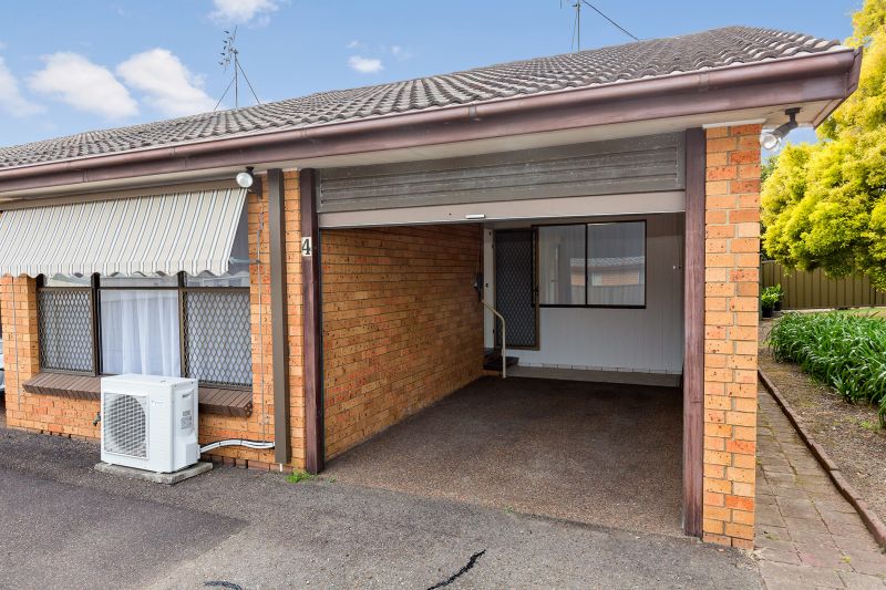 Real Estate For Lease 4/16 Howard Street Warners Bay , NSW