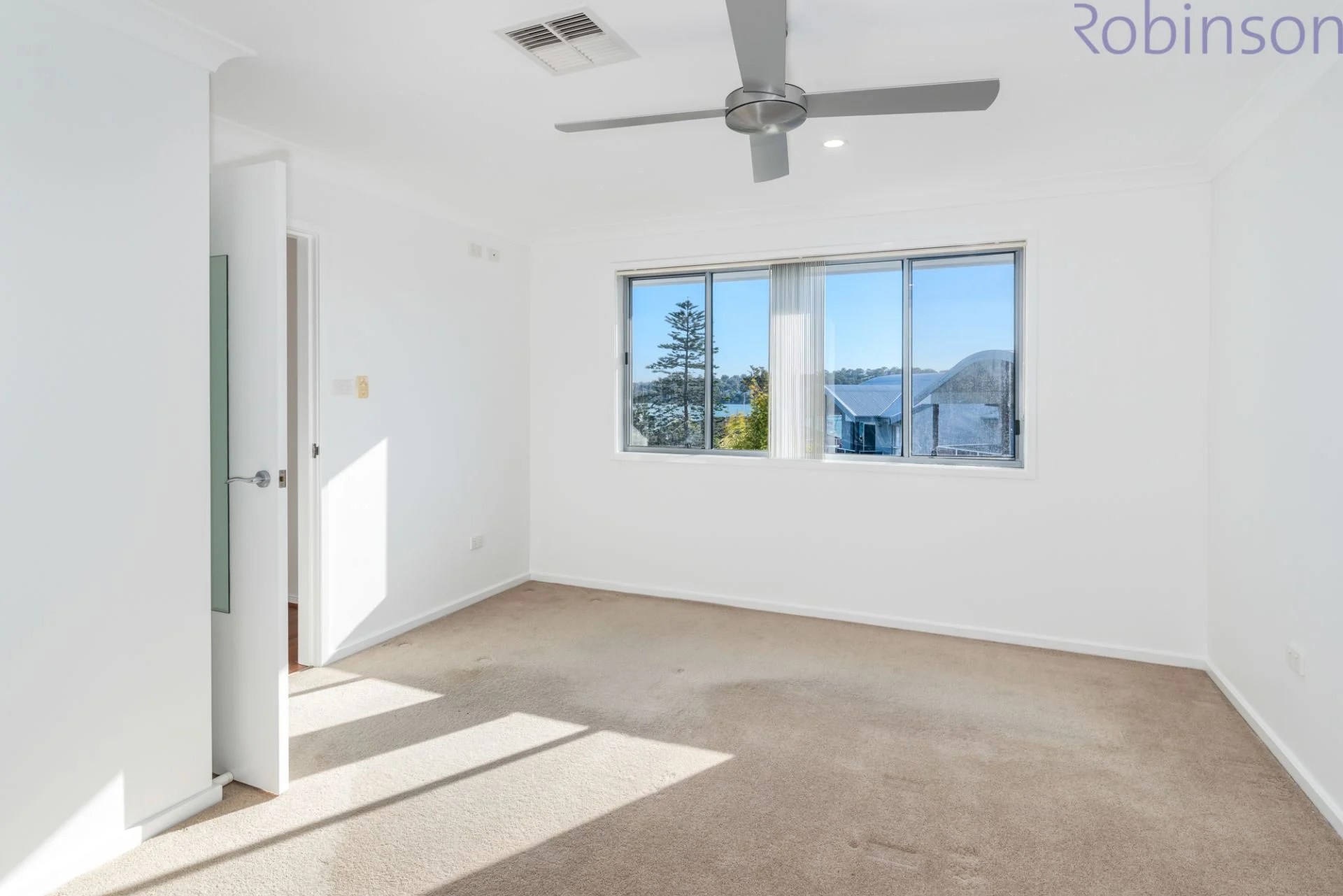 5/42 Dilkera Avenue, Valentine Robinson Property