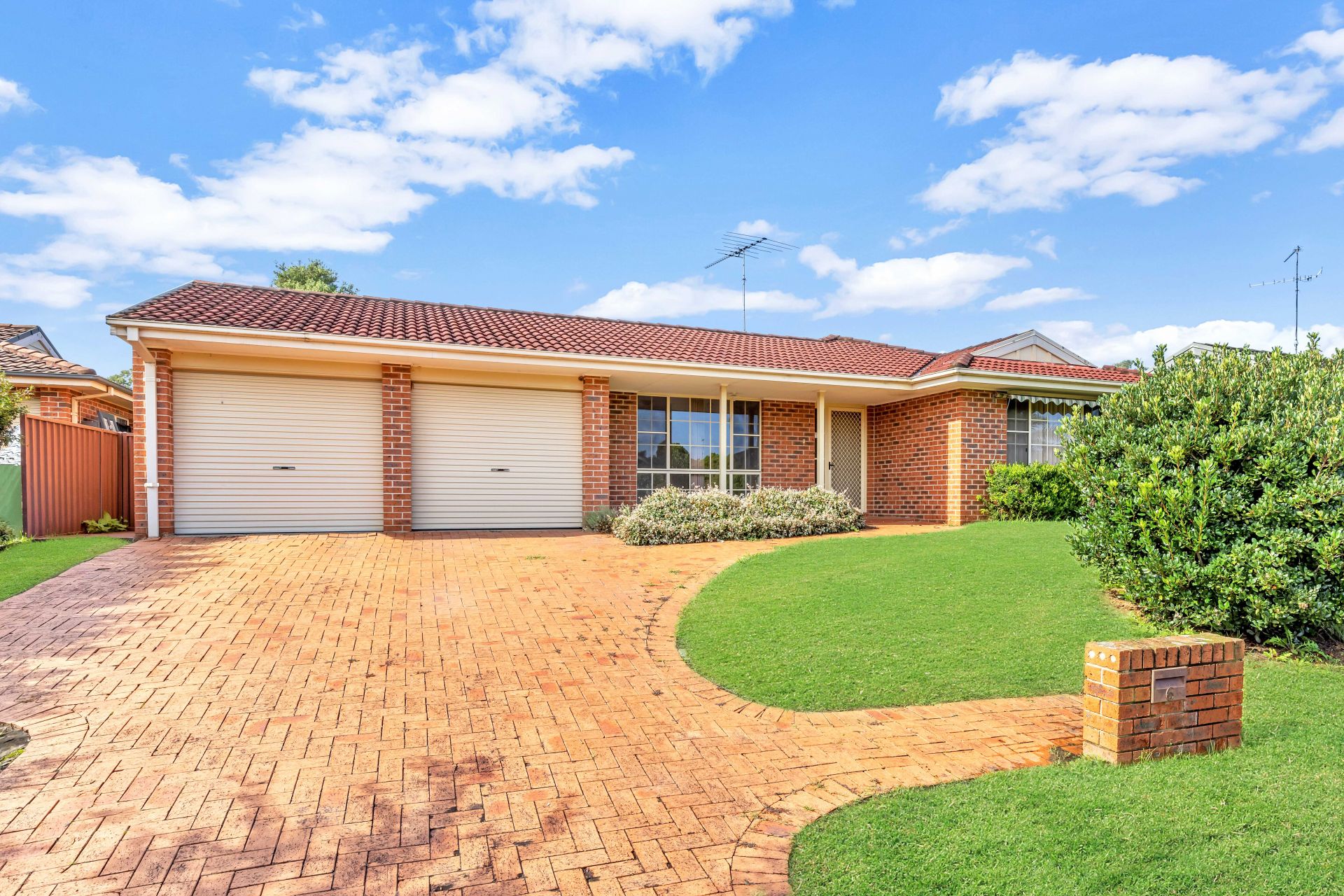 Real Estate For Lease 6 Albert Street Mcgraths Hill , NSW