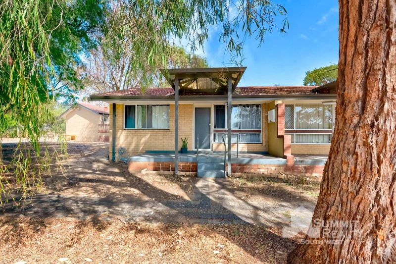 Real Estate For Sale 14A Stallard Place Withers , WA