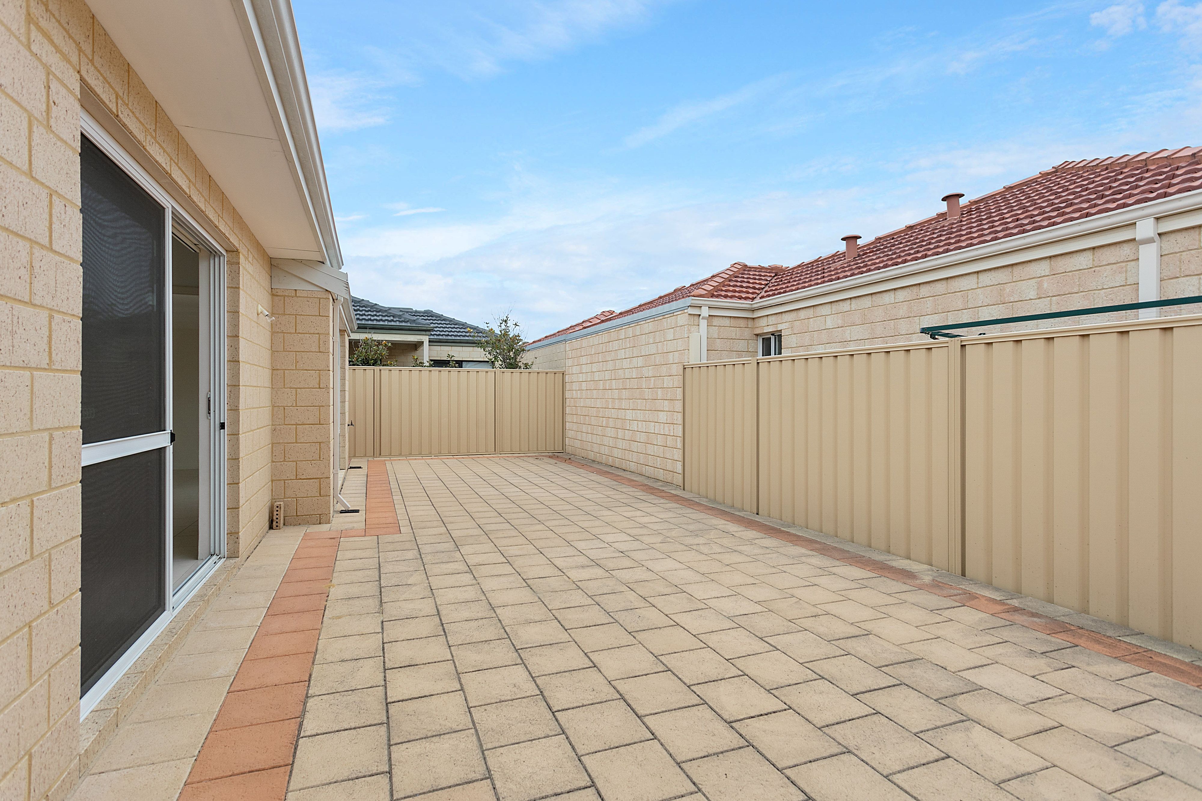 Real Estate For Sale 31 Amalfi Way Canning Vale , WA