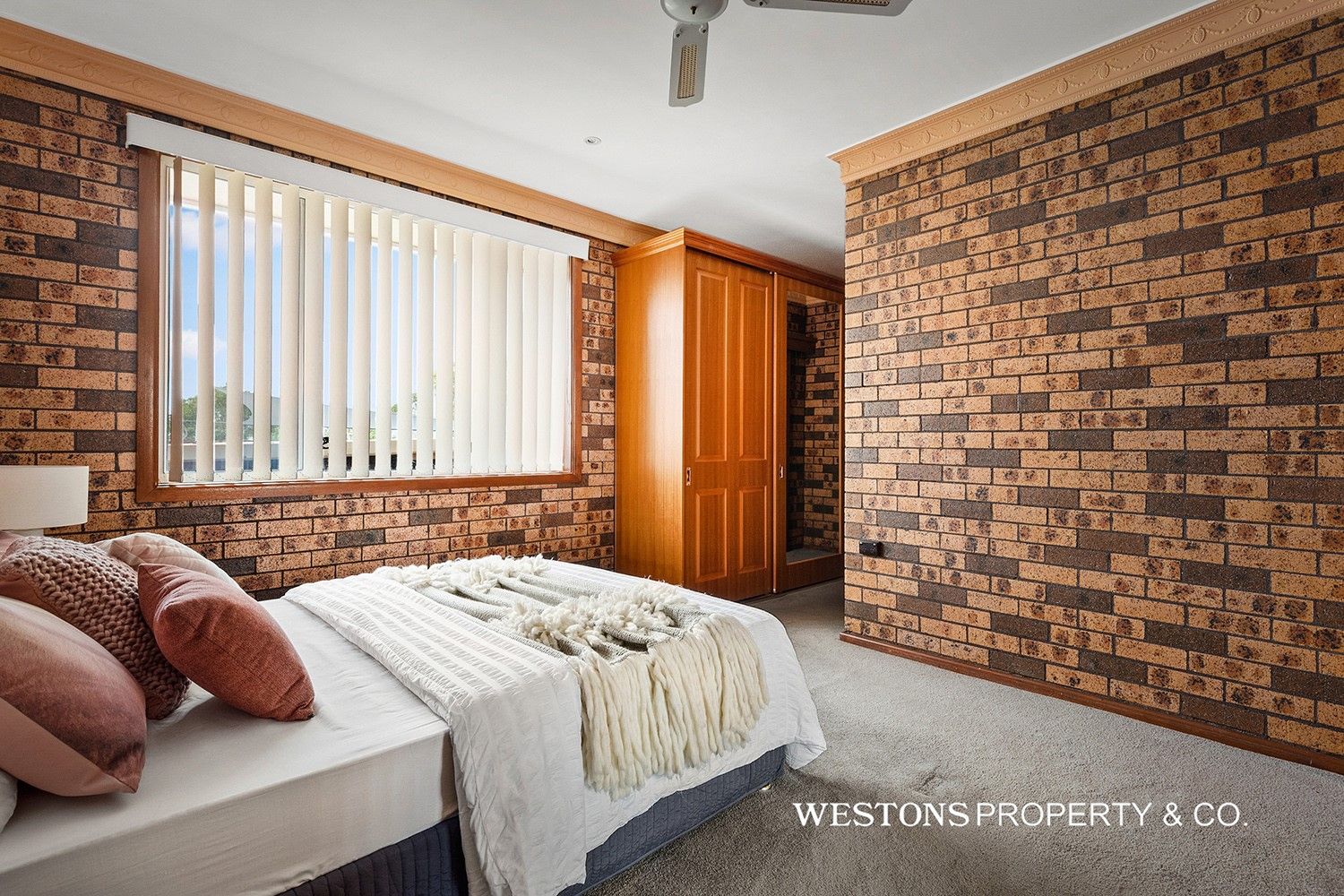 Real Estate For Sale 15 Lanhams Road Winston Hills , NSW