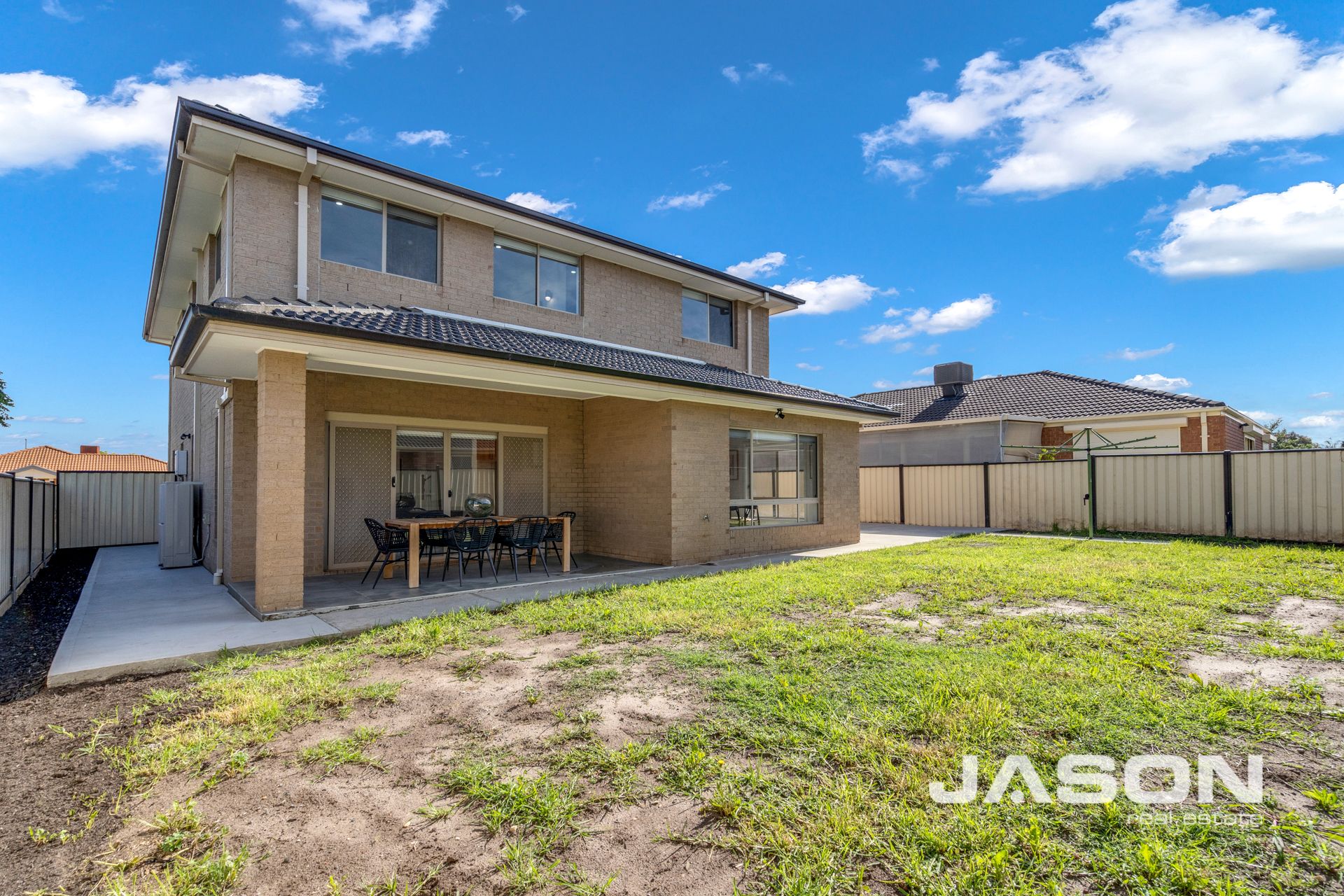 18 Hayfield Road, Roxburgh Park Jason Real Estate