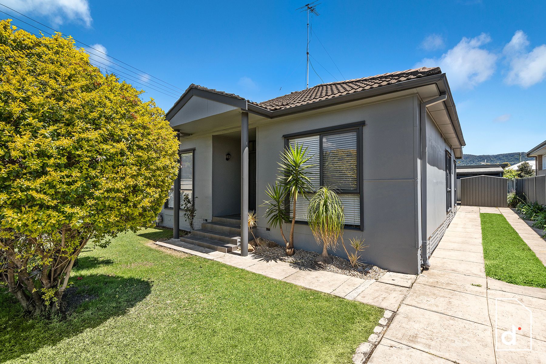 Real Estate For Lease 64 Donald Street Fairy Meadow , NSW