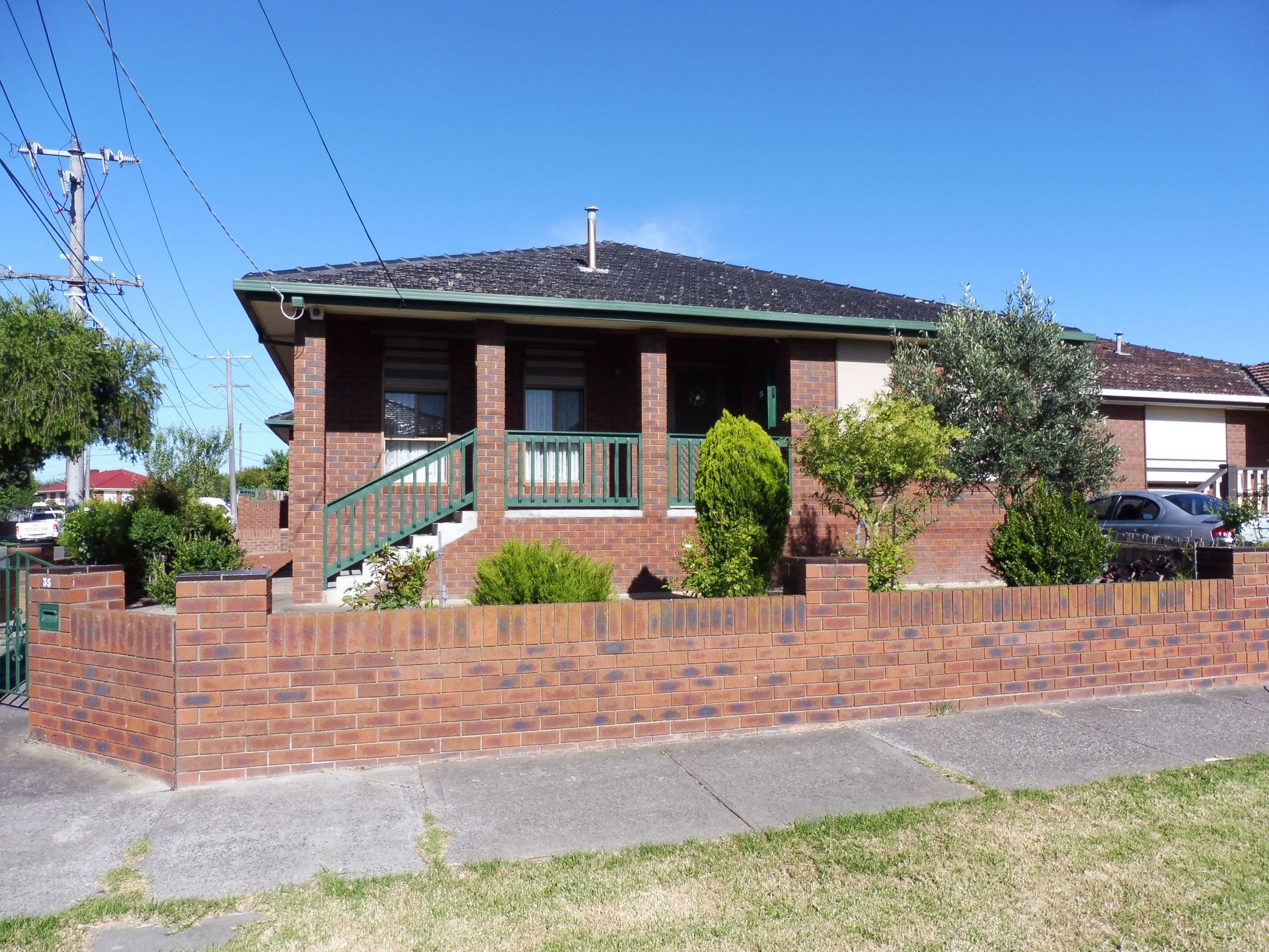 Real Estate For Lease 35 Stonehaven Drive Thomastown , VIC