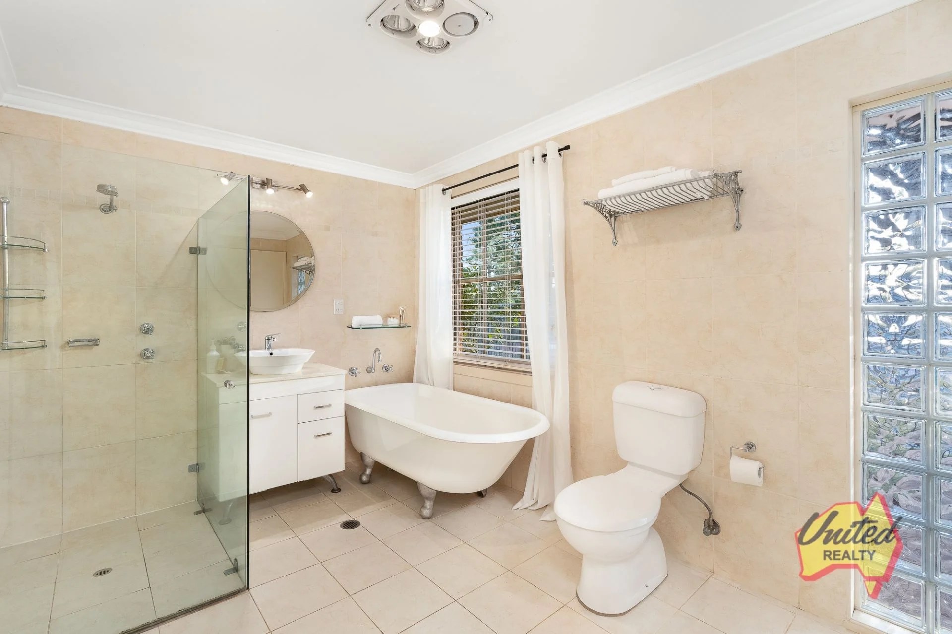 10 Glenworth Place, Theresa Park United Realty