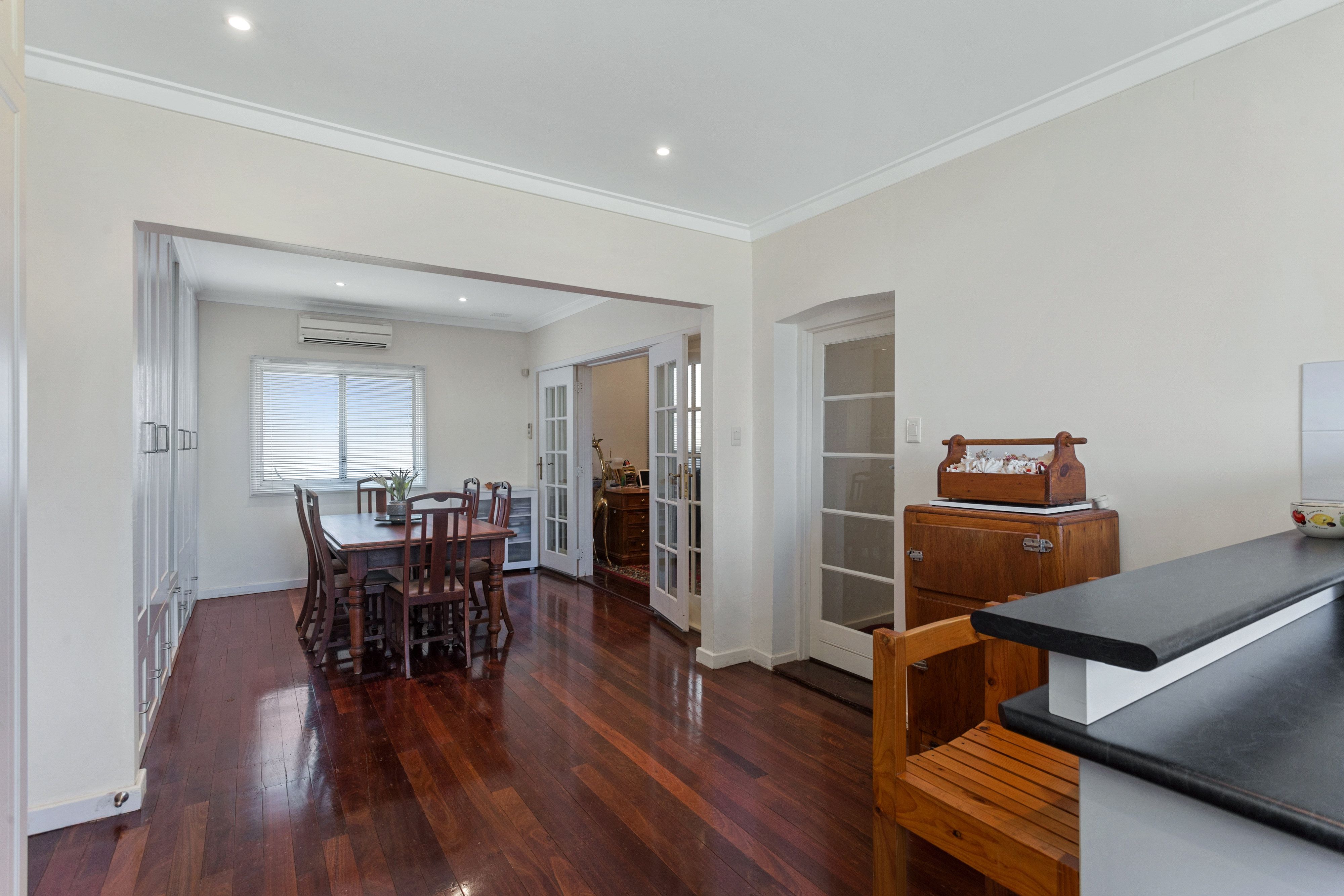 Real Estate For Sale 33 Rushton Street Burswood , WA