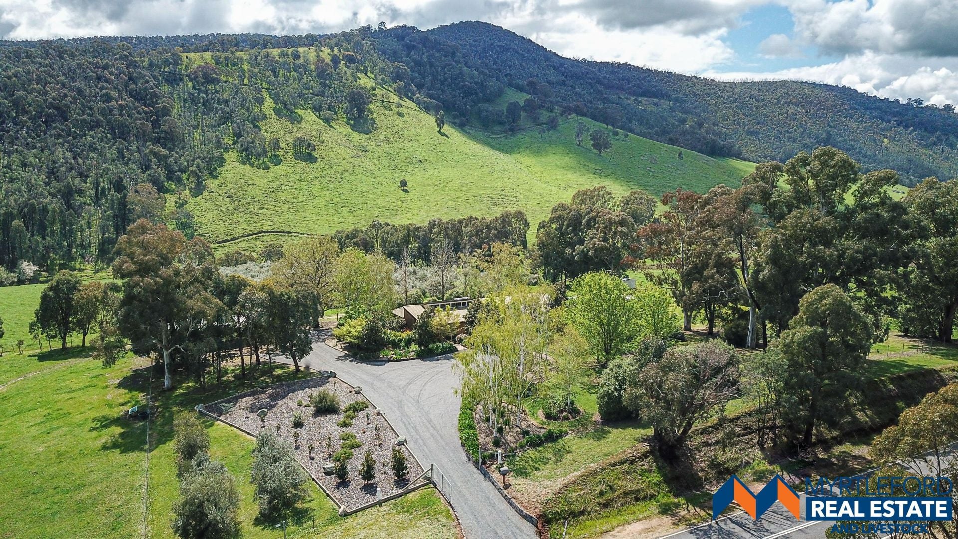 1159 MyrtlefordYackandandah Road, MUDGEGONGA Myrtleford RE