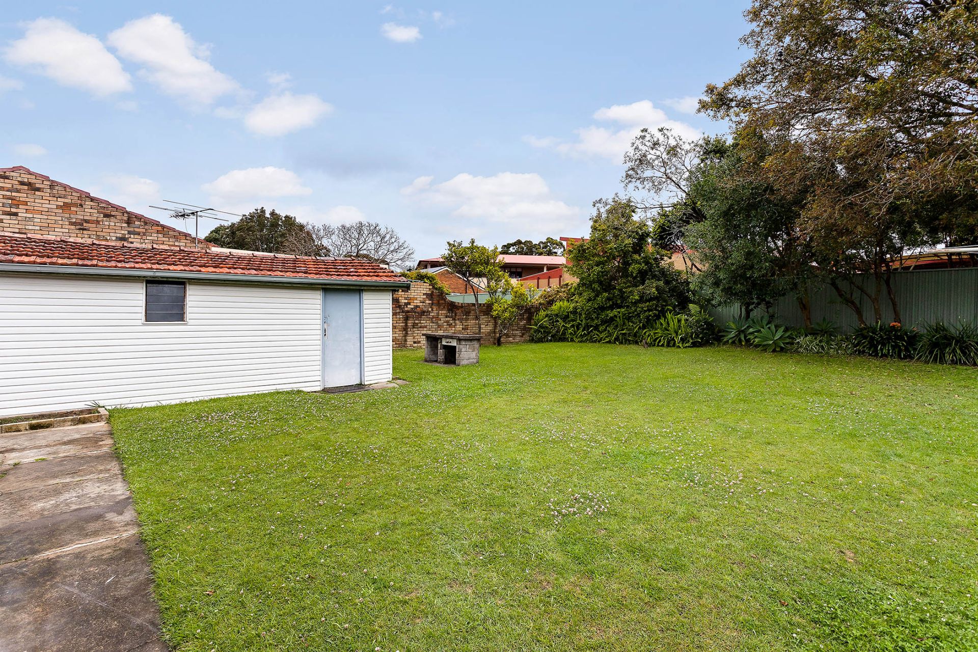 Real Estate For Lease 4 Coolabah Crescent Forestville , NSW