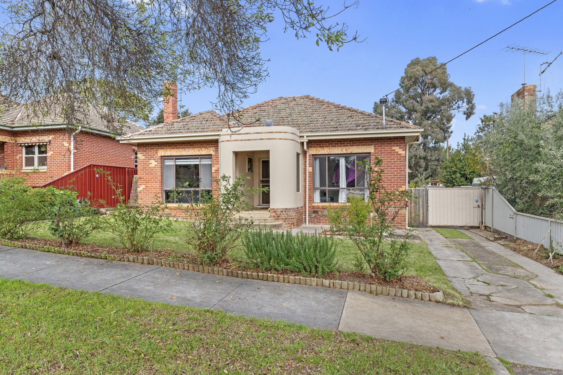 32 Ellis Street, Flora Hill Bendigo Ballarat Real Estate Pty Ltd