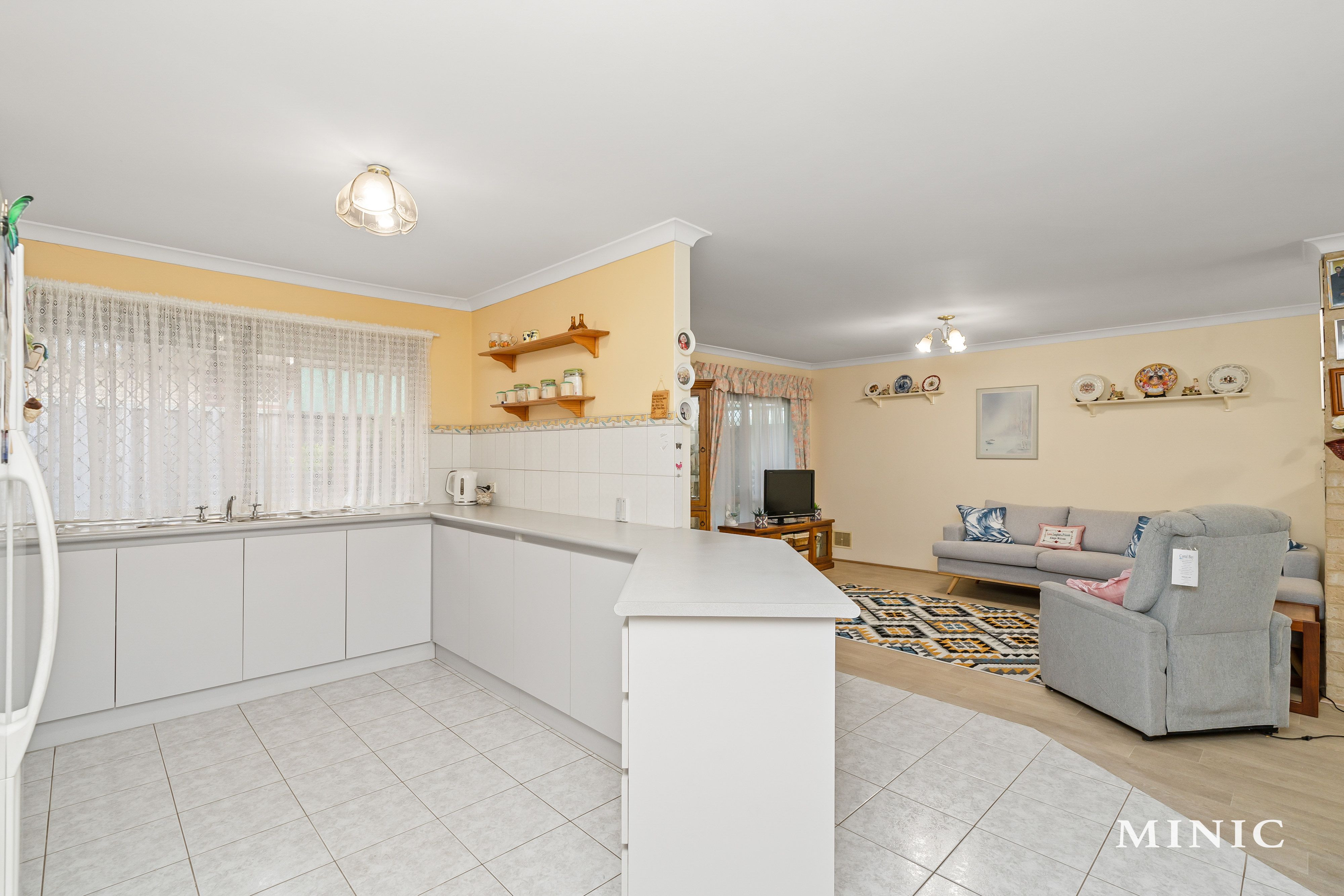 Real Estate For Sale 4/12 Heron Place Maddington , WA