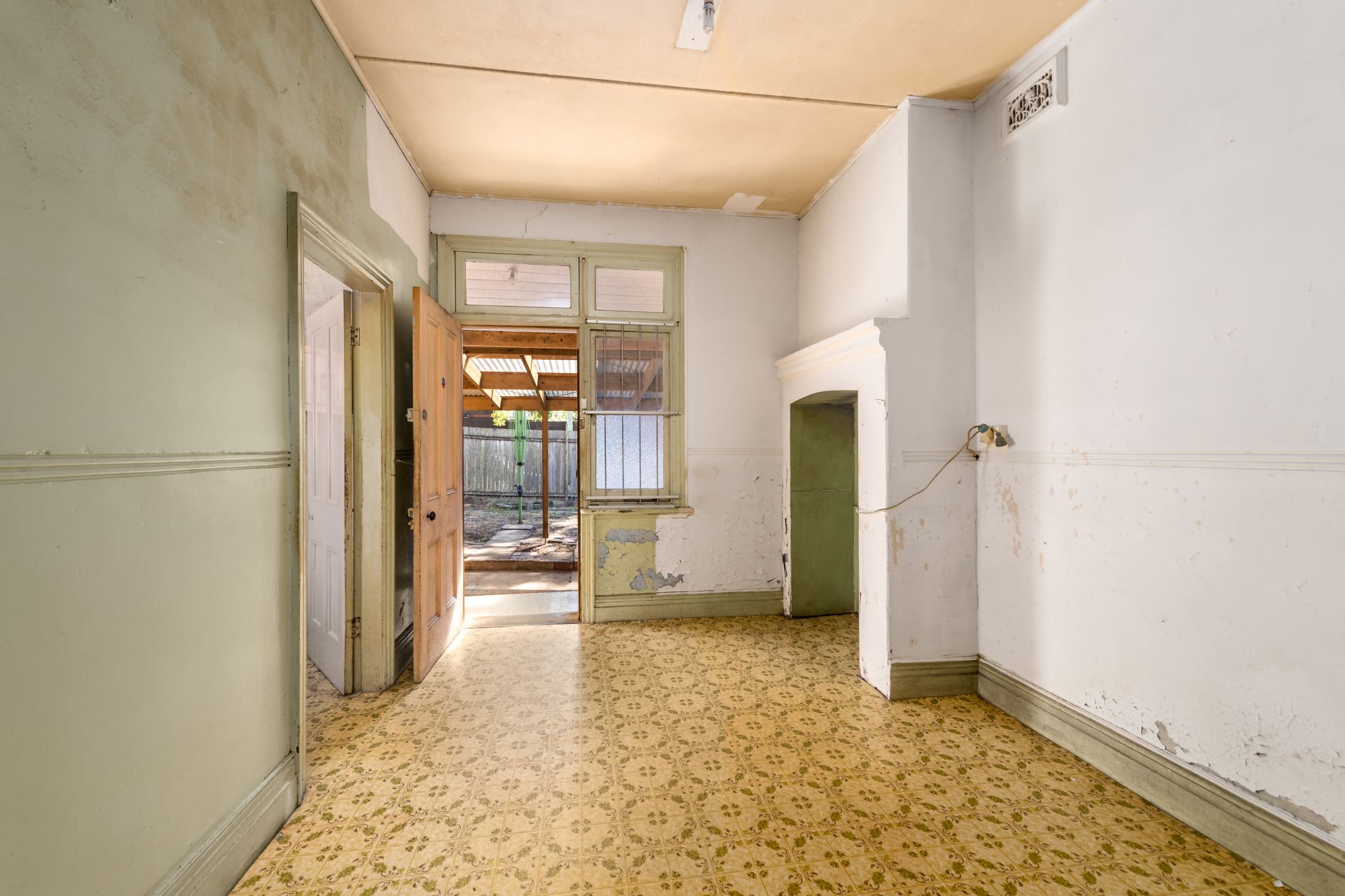 Real Estate For Sale 92 Macaulay Road Stanmore , NSW