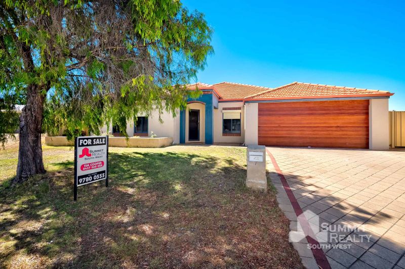 Real Estate For Sale 7 Robinhood Road Dalyellup , WA